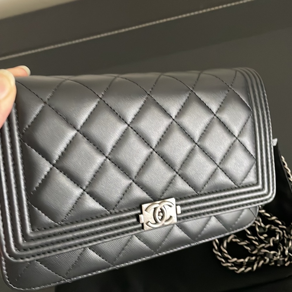 Chanel BOY WOC - Picture 4 of 12